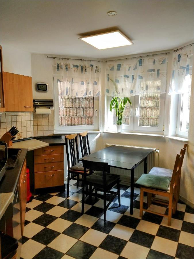 Julia'S Monteur Oase - Premium Apartment Exklusiv Fuer Solo-Reisende エネペータール エクステリア 写真